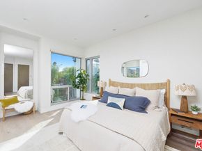 653 Oxford Ave, Venice CA 90291