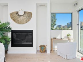 653 Oxford Ave, Venice CA 90291