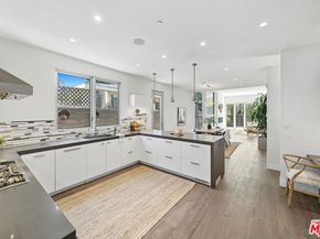 653 Oxford Ave, Venice CA 90291