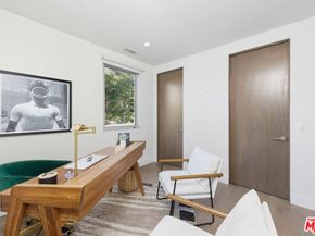 653 Oxford Ave, Venice CA 90291