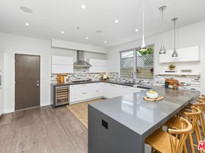 653 Oxford Ave, Venice CA 90291