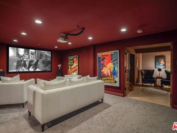 1260 St Ives Place, Los Angeles CA 90069