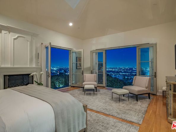 1260 St Ives Place, Los Angeles CA 90069