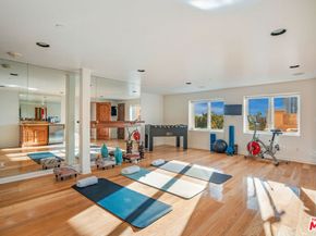 1260 St Ives Place, Los Angeles CA 90069