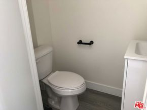 6900 Treasure Trail, Los Angeles CA 90068