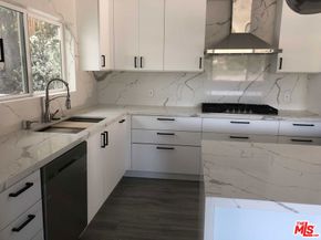 6900 Treasure Trail, Los Angeles CA 90068