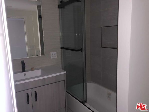 6900 Treasure Trail, Los Angeles CA 90068