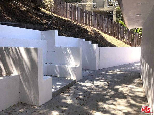 6900 Treasure Trail, Los Angeles CA 90068