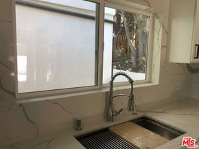 6900 Treasure Trail, Los Angeles CA 90068