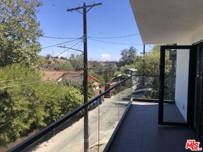 6900 Treasure Trail, Los Angeles CA 90068