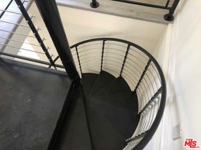 6900 Treasure Trail, Los Angeles CA 90068
