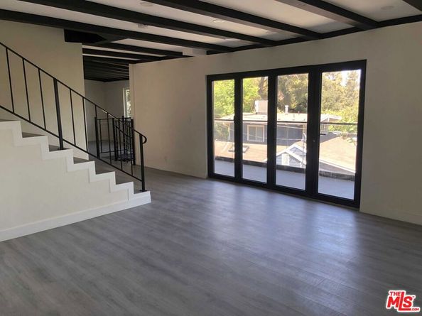 6900 Treasure Trail, Los Angeles CA 90068