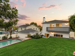 6027 W 76th Street, Los Angeles CA 90045