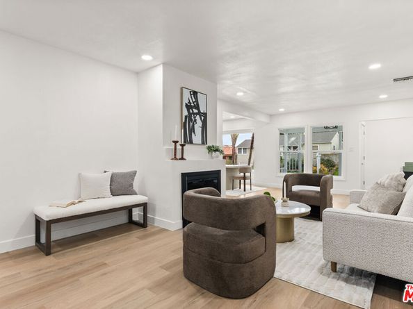 6027 W 76th Street, Los Angeles CA 90045