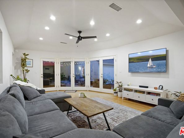 4546 Allott Avenue, Sherman Oaks CA 91423