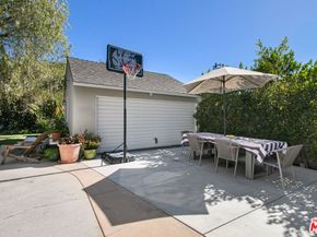 4546 Allott Avenue, Sherman Oaks CA 91423