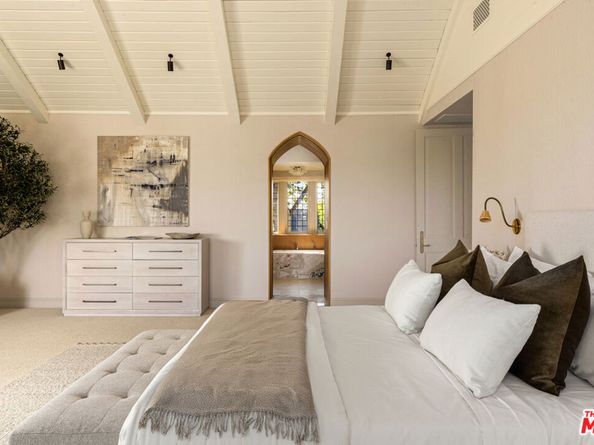 644 Amalfi Drive, Pacific Palisades CA 90272