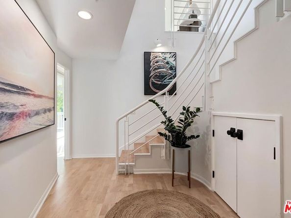 3002 3rd Street 203, Santa Monica CA 90405