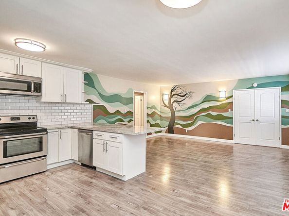 6520 Shirley Avenue 14, Reseda CA 91335