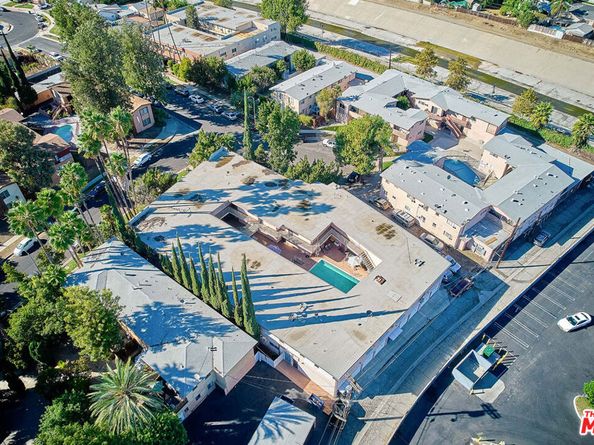 6520 Shirley Avenue 14, Reseda CA 91335