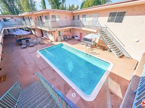 6520 Shirley Avenue 14, Reseda CA 91335