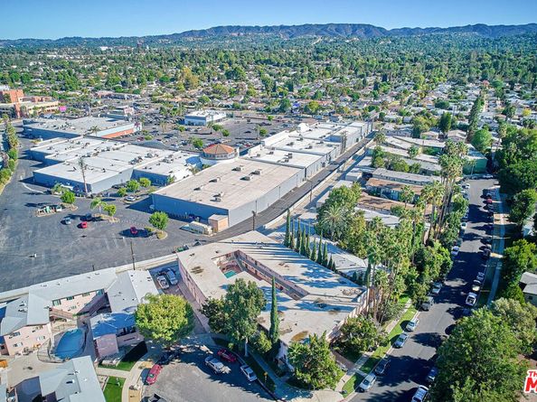 6520 Shirley Avenue 14, Reseda CA 91335