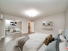 6520 Shirley Avenue 14, Reseda CA 91335