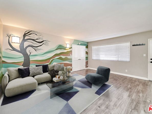 6520 Shirley Avenue 14, Reseda CA 91335