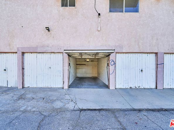 6520 Shirley Avenue 14, Reseda CA 91335