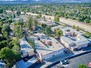 6520 Shirley Avenue 14, Reseda CA 91335