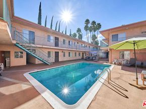 6520 Shirley Avenue 14, Reseda CA 91335