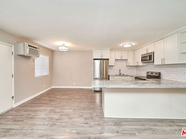 6520 Shirley Avenue 14, Reseda CA 91335