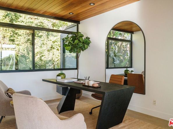721 Adelaide Place, Santa Monica CA 90402