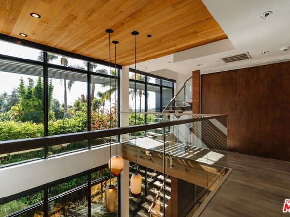 721 Adelaide Place, Santa Monica CA 90402