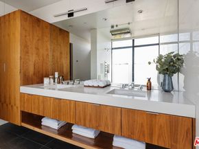 721 Adelaide Place, Santa Monica CA 90402