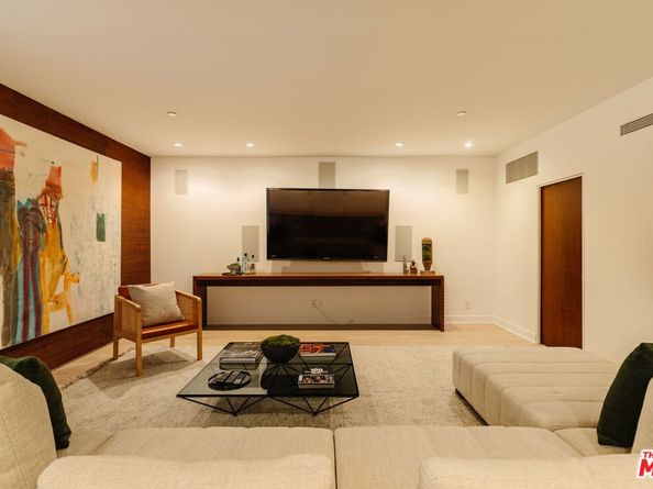 721 Adelaide Place, Santa Monica CA 90402