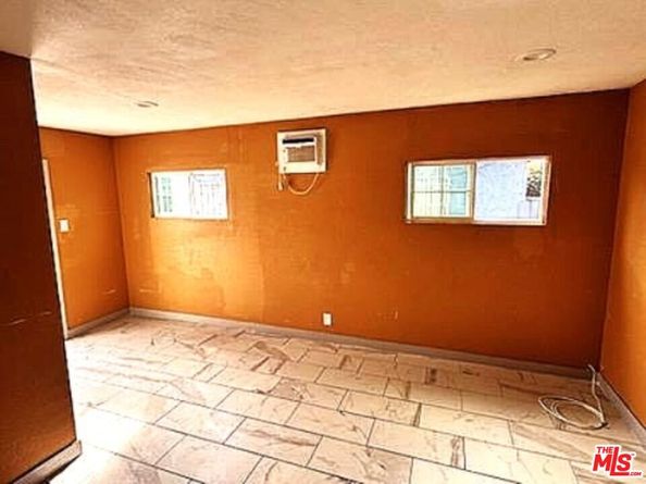 1150 E 80th Street, Los Angeles CA 90001