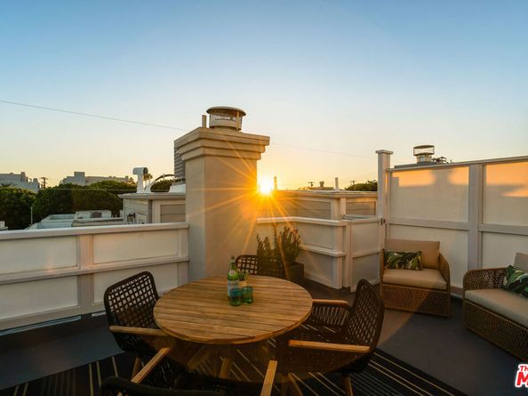 2622 2nd Street 2, Santa Monica CA 90405