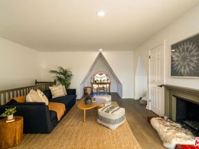 2622 2nd Street 2, Santa Monica CA 90405