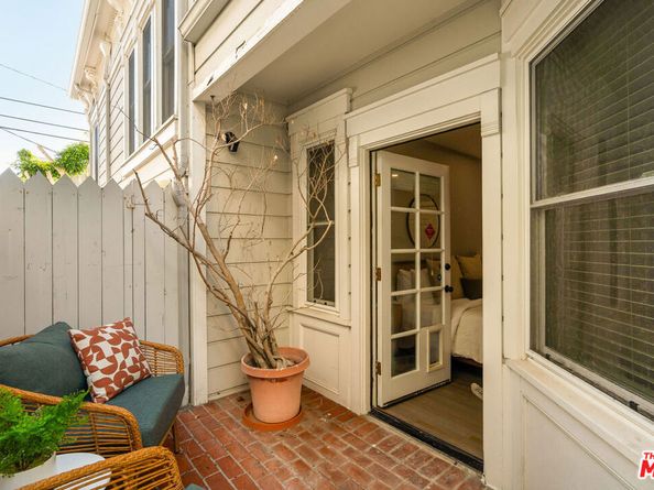 2622 2nd Street 2, Santa Monica CA 90405