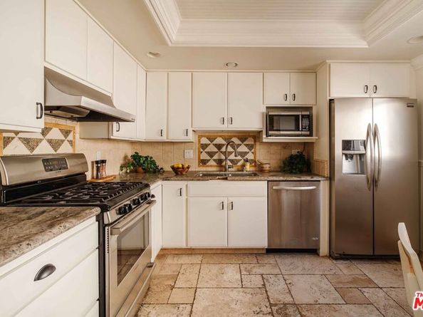 17158 Palisades Circle, Pacific Palisades CA 90272