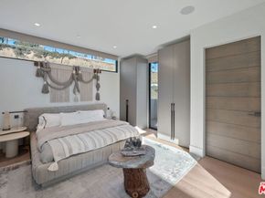 940 Palisades Beach Road, Santa Monica CA 90403