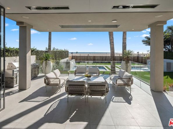 940 Palisades Beach Road, Santa Monica CA 90403