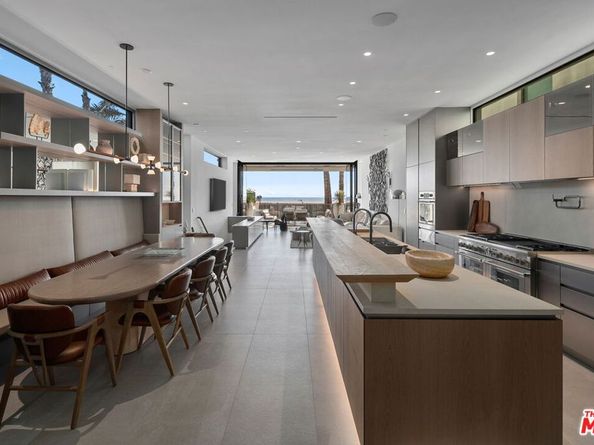 940 Palisades Beach Road, Santa Monica CA 90403