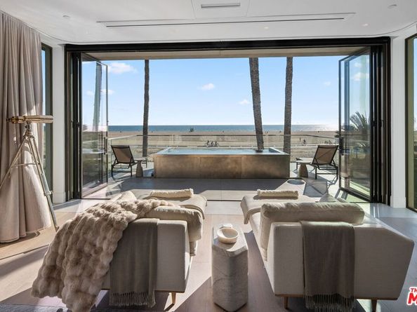 940 Palisades Beach Road, Santa Monica CA 90403