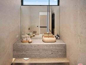 940 Palisades Beach Road, Santa Monica CA 90403