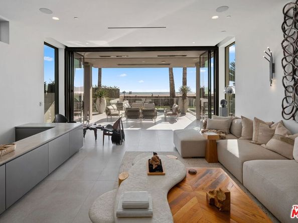 940 Palisades Beach Road, Santa Monica CA 90403