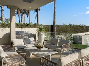 940 Palisades Beach Road, Santa Monica CA 90403