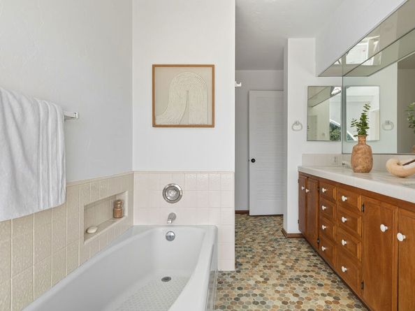 26902 Malibu Cove Colony Drive, Malibu CA 90265