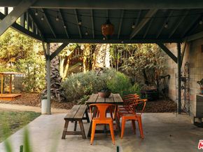 834 W Altadena Drive, Altadena CA 91001